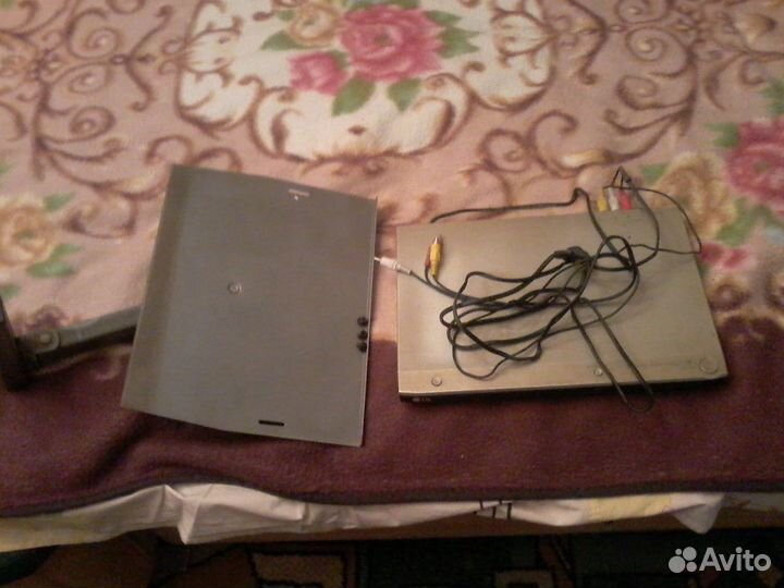 DVD-проигрыватель