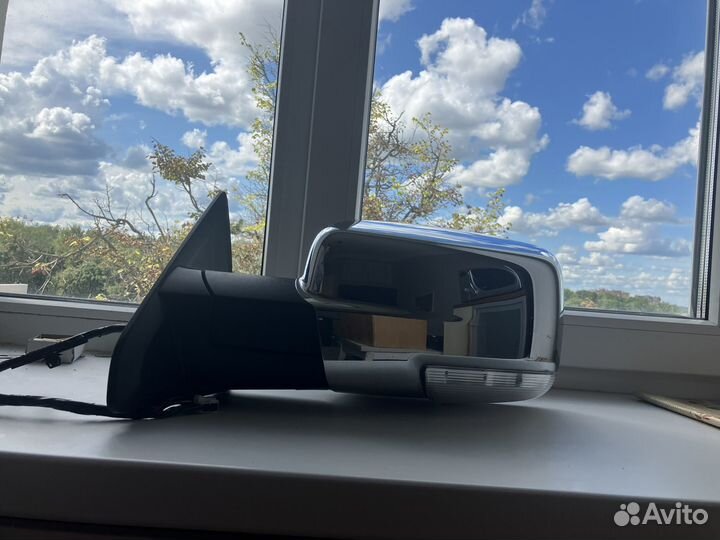 Dodge ram 1500 зеркало