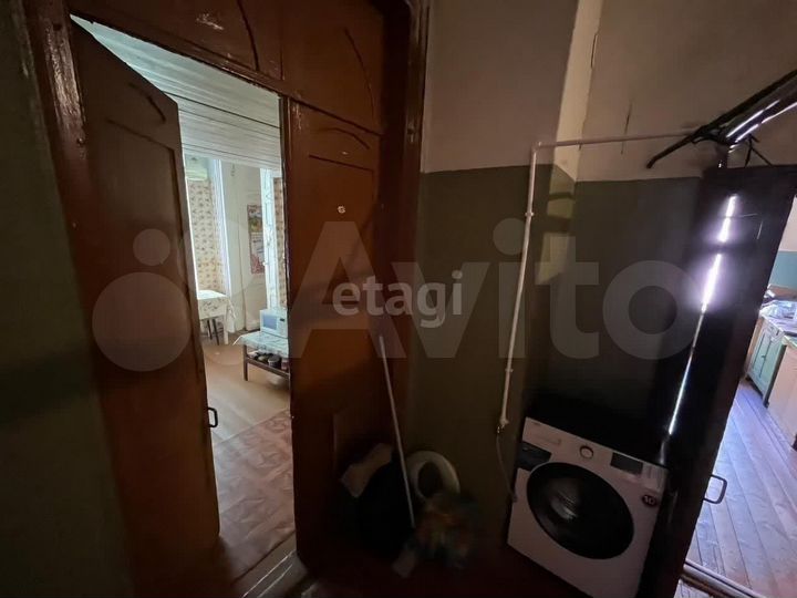 Комната 27 м² в 5-к., 2/2 эт.