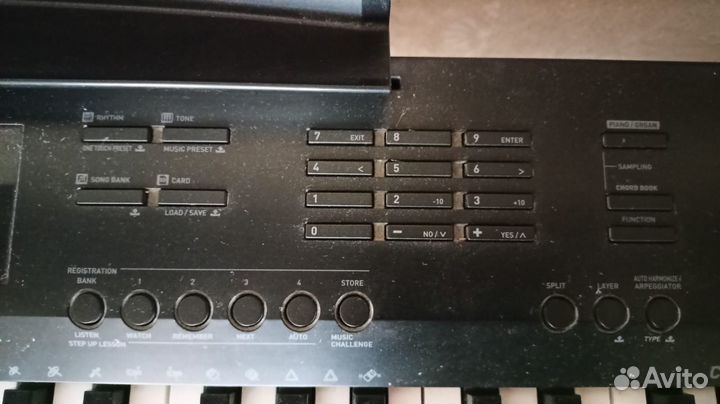 Продам синтезатор