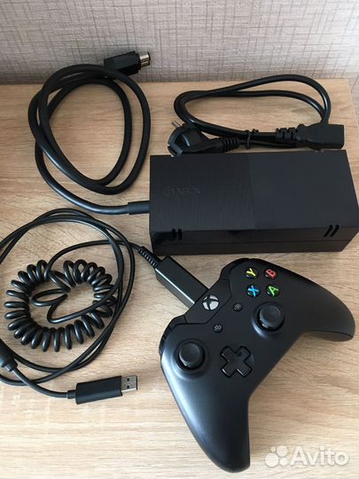 Игровая приставка Xbox One