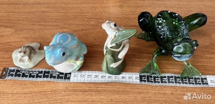 Фарфоровые статуэтки лфз(ифз) Лягушки