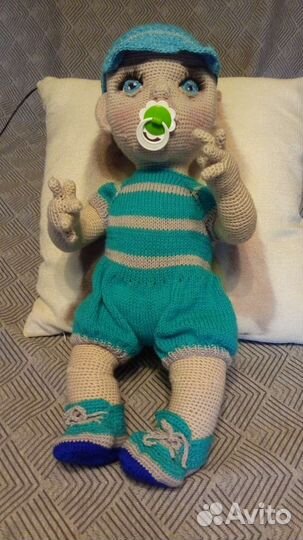 Кукла ручной работы с одеждой