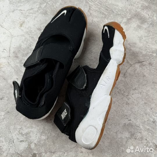 Кроссовки Nike Air Rift