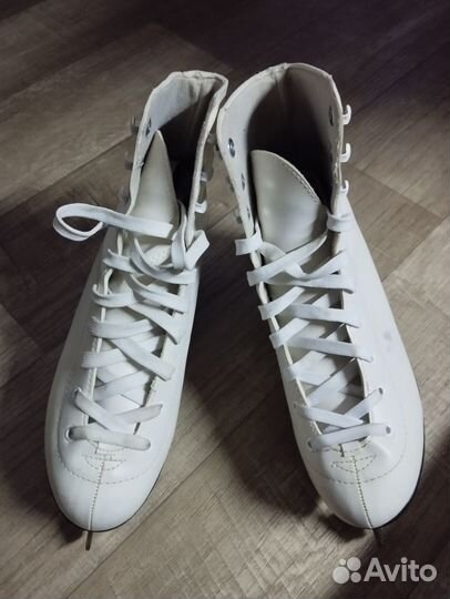 Коньки фигурные 39-40 размер