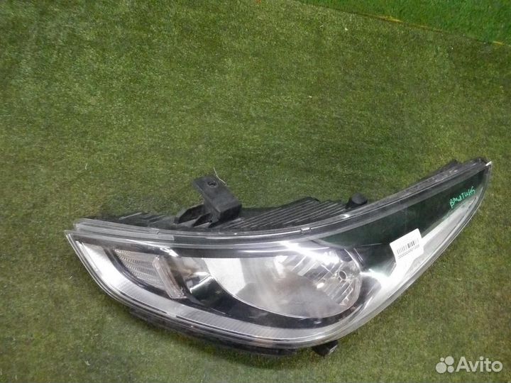 Фара левая Hyundai Solaris