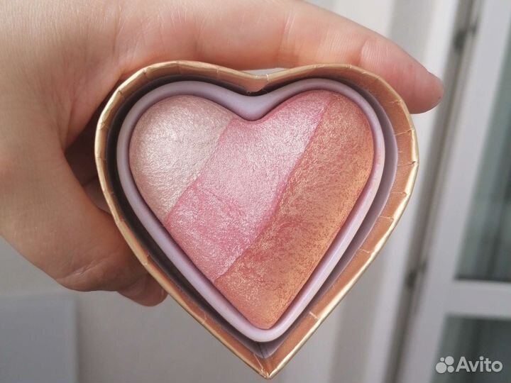 Румяна для лица, бронзатор, хайлайтер