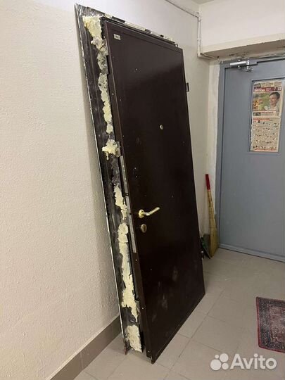 Дверь входная железная бу
