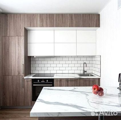 Кухонный гарнитур с подсветкой