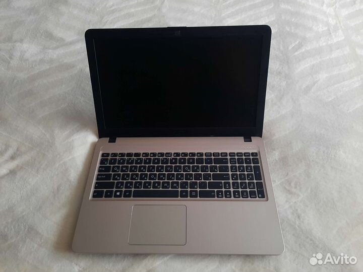 Ноутбук asus