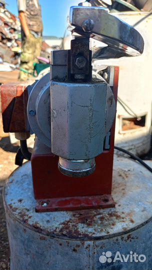 Электродвигатель 2.2квт 220в бу