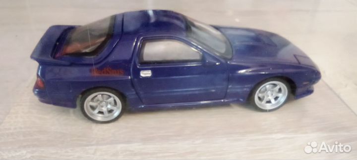 Модель автомобиля Mazda RX-7
