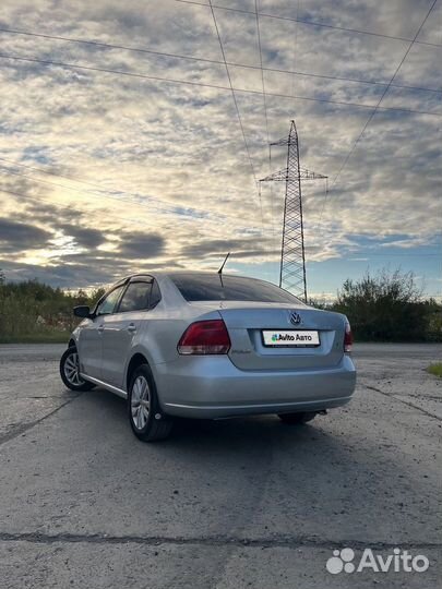 Volkswagen Polo 1.6 МТ, 2013, 111 000 км