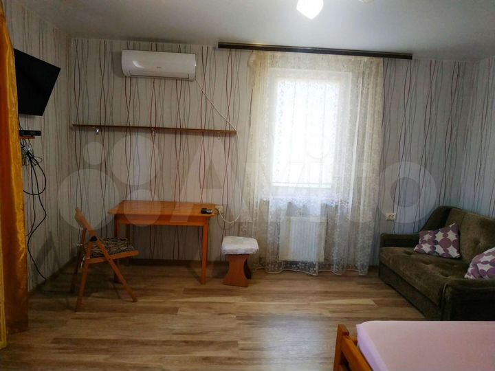 Комната 20 м² в 3-к., 2/2 эт.