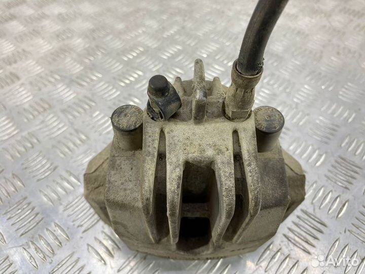 Суппорт тормозной задний левый Bmw 5 Е60 N52B30