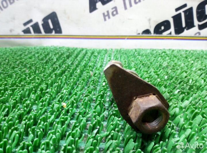 Болт Toyota Corolla Spacio AE111 4A-FE 2000.07