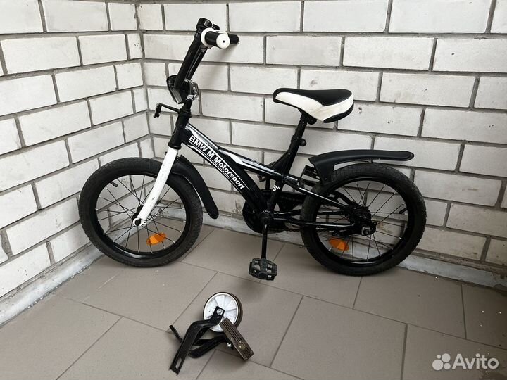 Продаю детский велосипед BMW, колеса 16'