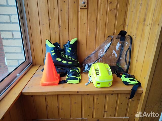 Роликовые коньки