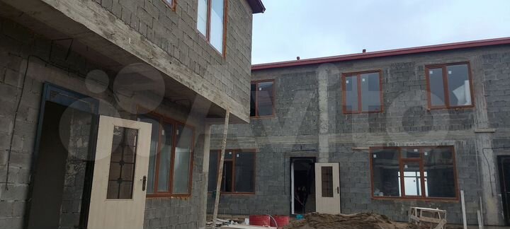 Дом 300 м² на участке 5,5 сот.