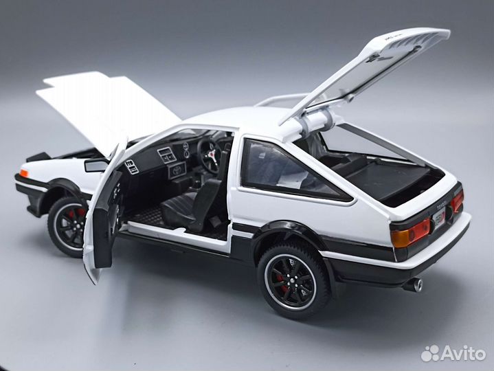 Коллекционные модели, 21см Toyota Trueno AE 86