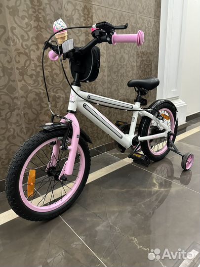 Детский велосипед для девочек Stern Flash 16