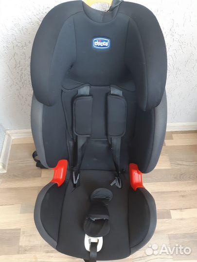 Автокресло Chicco Youniverse Fix