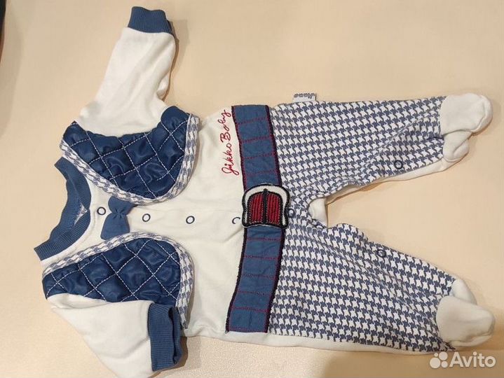 Костюм детский на выписку