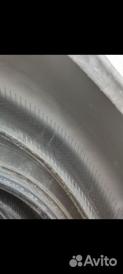 Dunlop SP Winter Ice 01 215/70 R16