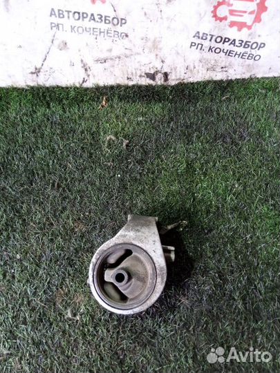 Подушка двигателя Suzuki Escudo G16A