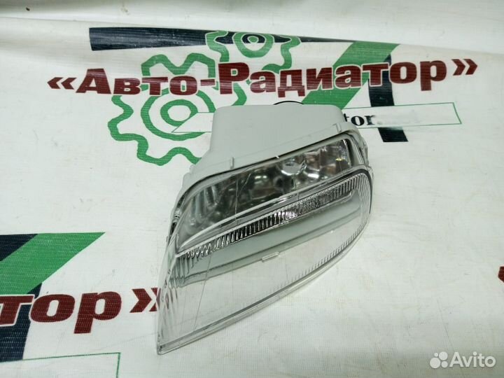 Фара противотуманная toyota premio 01-04 RH