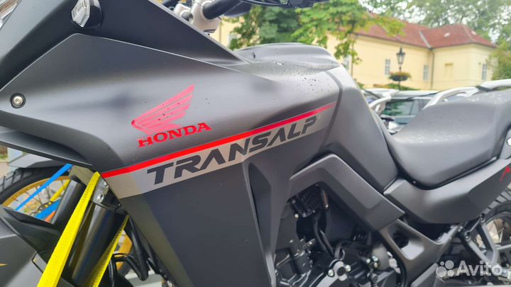 Honda Transalp XL750