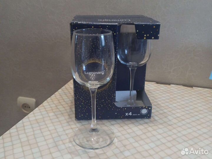 Бокалы для вина новые