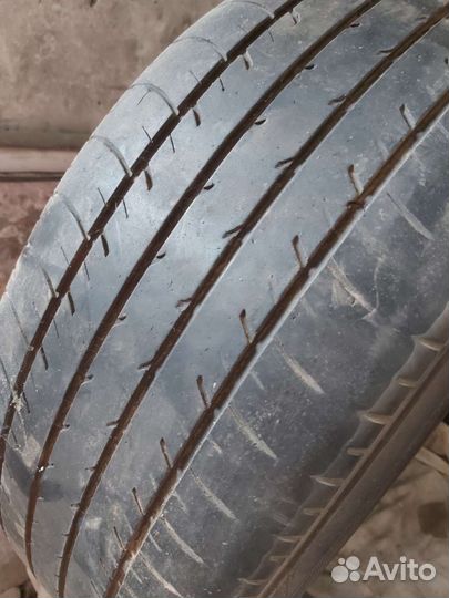 Yokohama Advan dB V551 215/55 R17