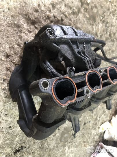 Впускной коллектор Ford Focus 2