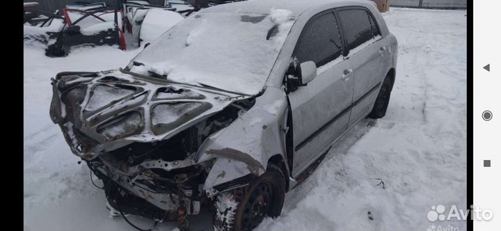 Toyota Corolla 120 седан хетчбек