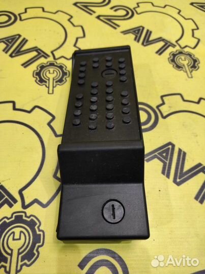 Подставка под ногу Infiniti Fx35 S50 VQ35DE