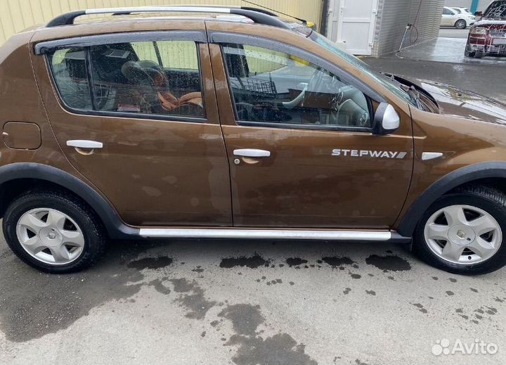 Renault Sandero Stepway 1.6 AT, 2014, 205 000 км