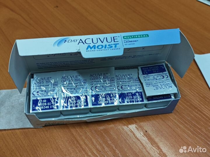 Линзы acuvue moist. (минус 7)