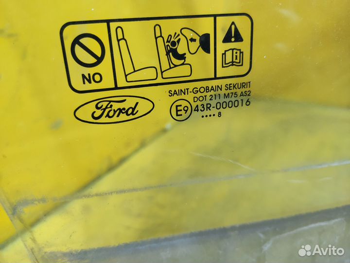 Стекло переднее правое для Ford Focus II