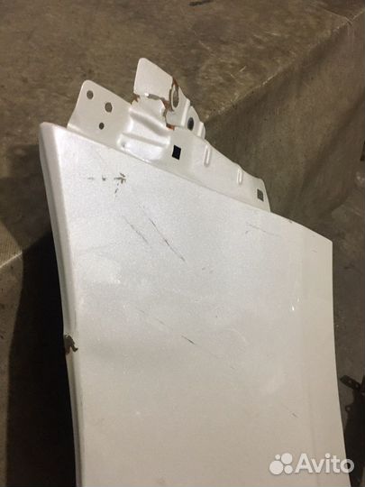 Крыло правое Subaru Forester s13