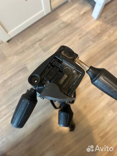 Штатив Manfrotto 055XDB+голова 804RC2