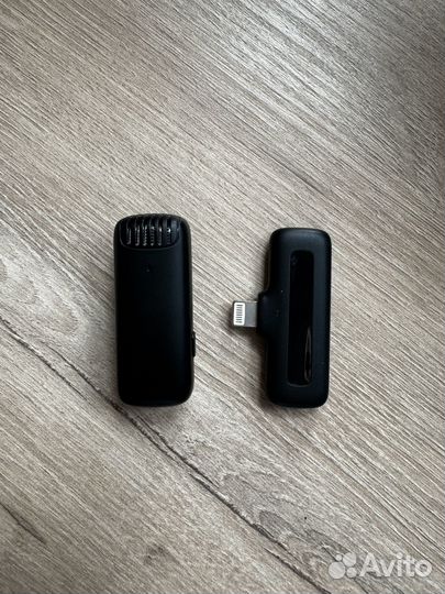 Петличный микрофон для iPhone