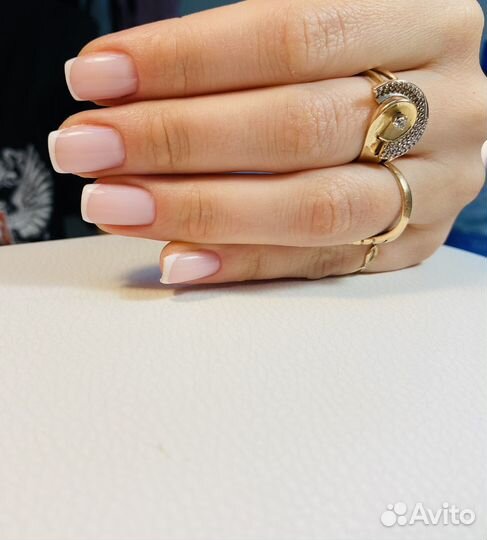 Маникюр педикюр