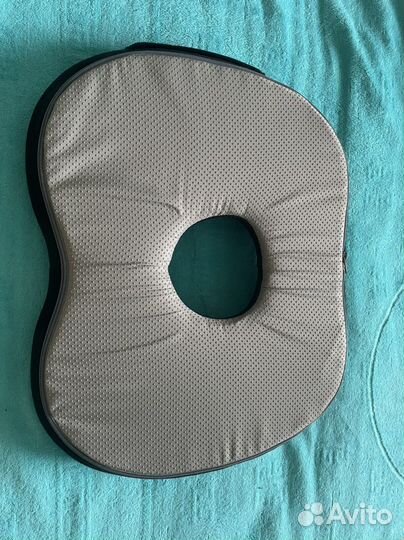 Ортопедическая подушка с отверстием