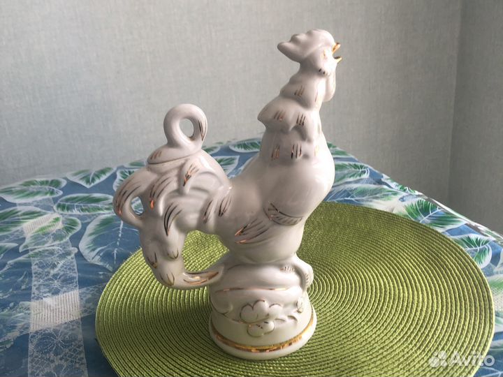 Графин Петушок