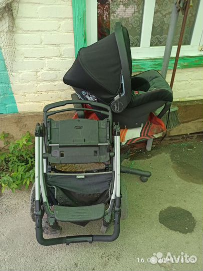 Автолюлька с шасси Peg Perego