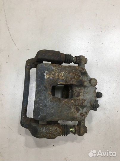 Суппорт передний правый Kia Rio