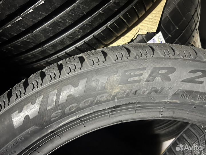 Pirelli Scorpion Winter 2 235/50 R20 и 255/45 R20 104V