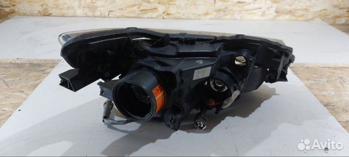 Фара ксеноновая передняя левая Mitsubishi