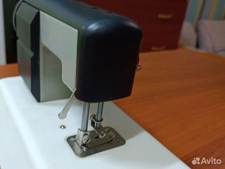 Швейная машинка детская ручная